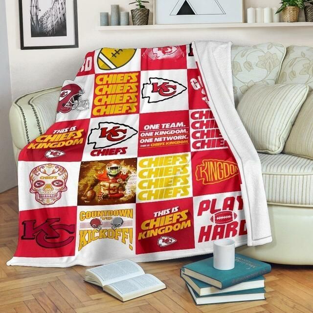 Kansas City Chiefs Glow Pixel Fleece Blanket, Personalized